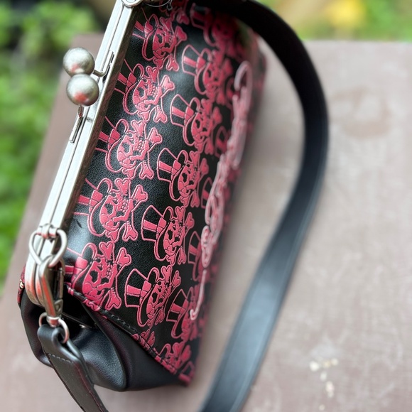 NWT-Ed Hardy Vintage-Inspired Crossbody - Picture 3 of 13